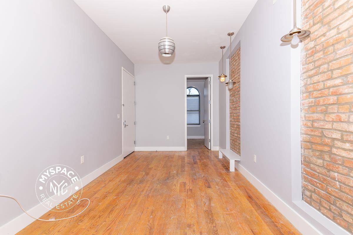 456 Madison St #1L - Photo 2 of 9