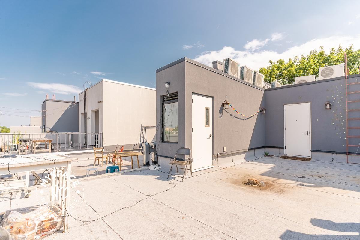 826 Saint Johns Pl #2B - Photo 6 of 8