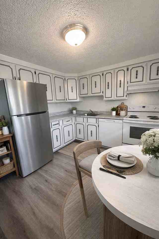 454 Market St #34 - Photo 2 of 14