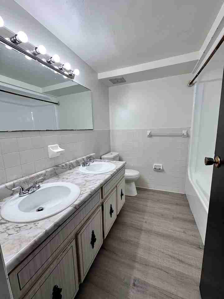454 Market St #34 - Photo 5 of 14