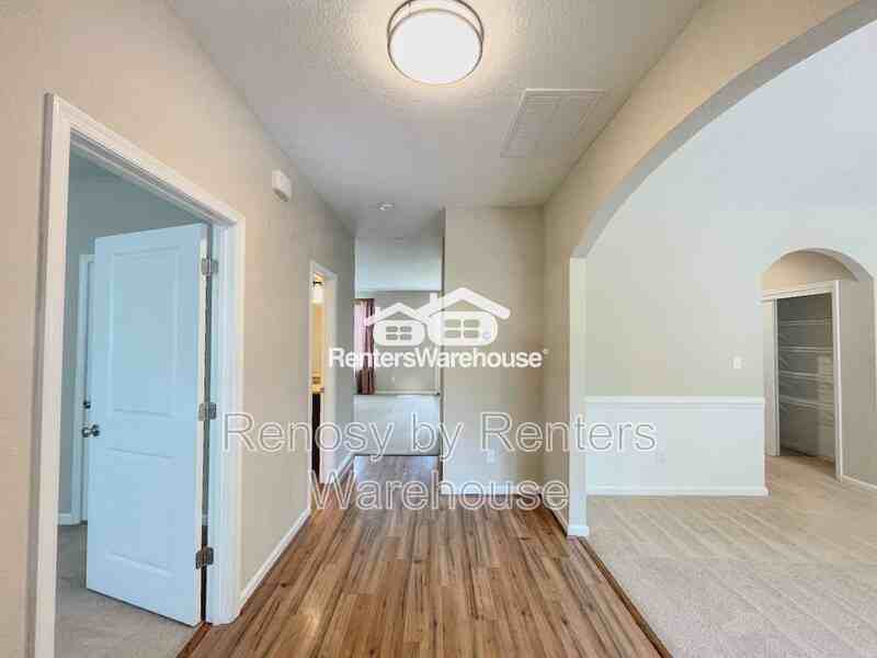 135 Cushing St - Photo 3 of 39
