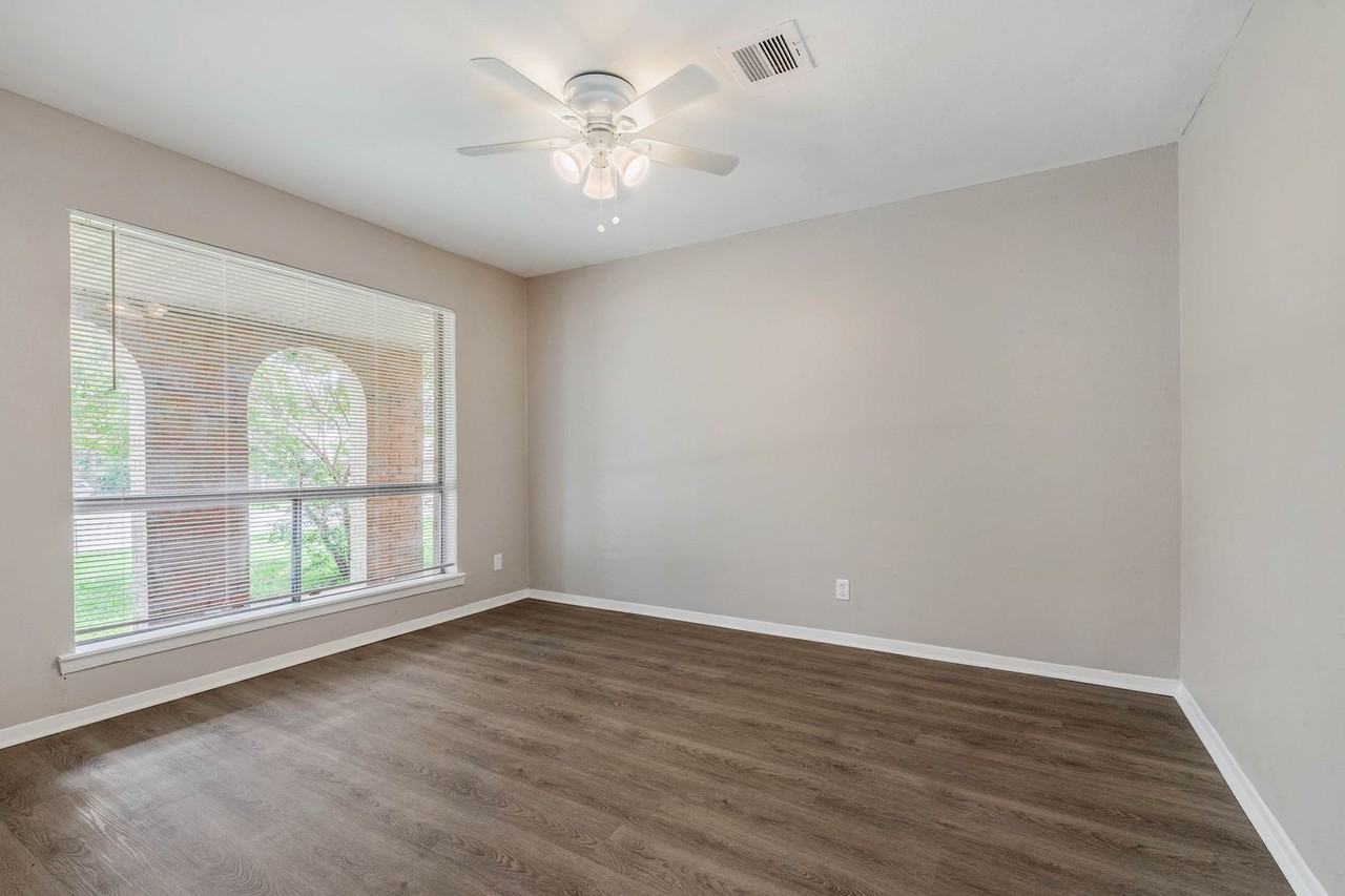 1210 Neal Pickett Dr - Photo 3 of 18