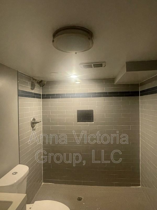 821 Maury Ave - Photo 2 of 7