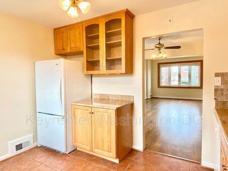5514 Chillum Pl Ne #NE - Photo 6 of 50