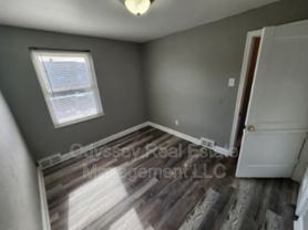 202 W Spencer Ave - Photo 1 of 1