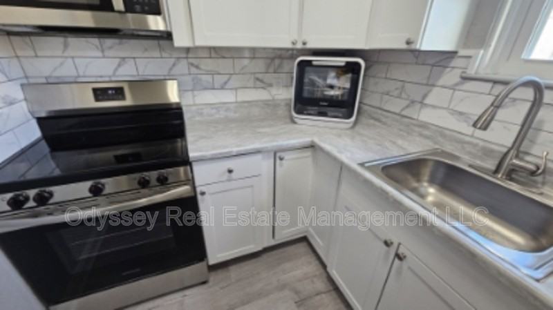 202 W Spencer Ave - Photo 6 of 44