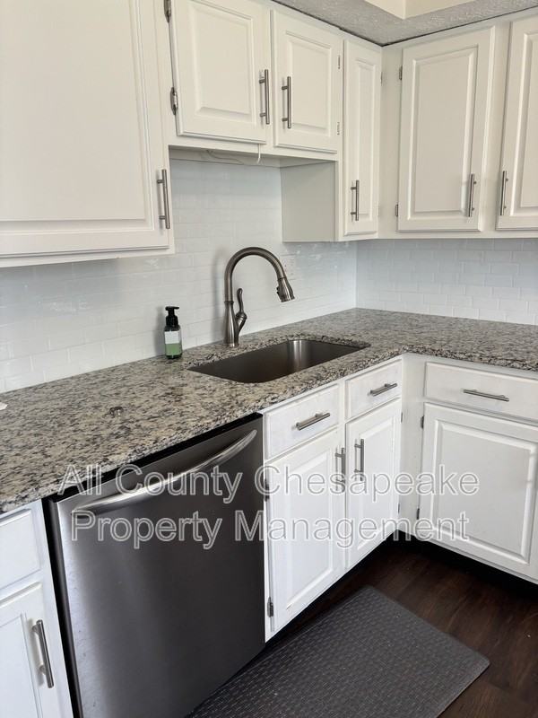 820 Comer Sq - Photo 6 of 12