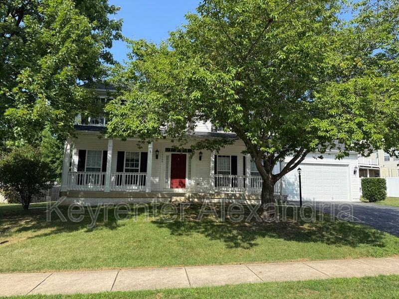 17753 Avenel Ln - Photo 2 of 5