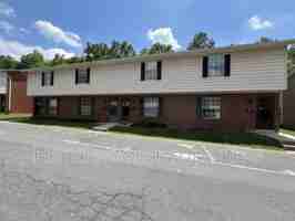 featured image of 1343 N 6th St