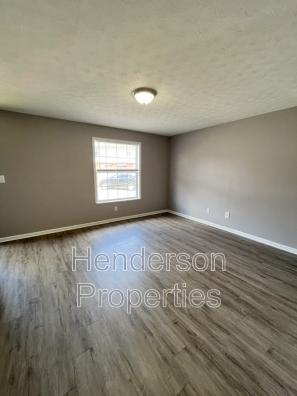 1343 N 6th St - Photo 4 of 16