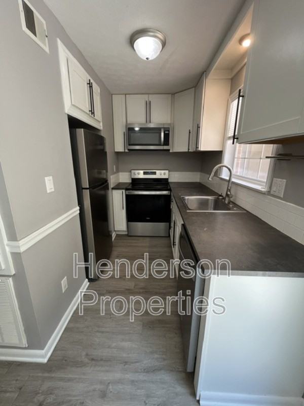 1343 N 6th St - Photo 5 of 16