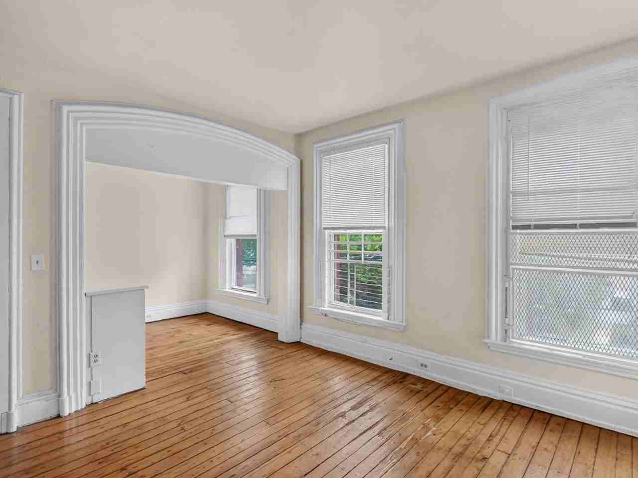42 Trumbull Street - Photo 7 of 15