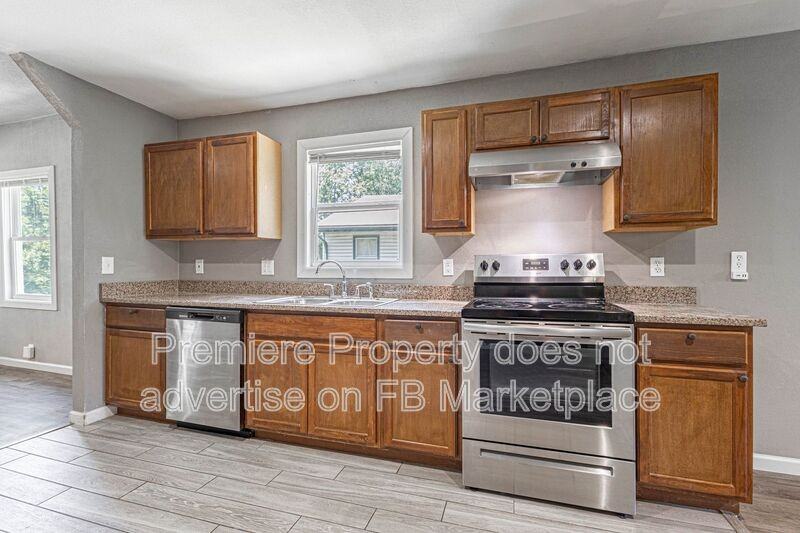912 E Frederick St - Photo 5 of 14
