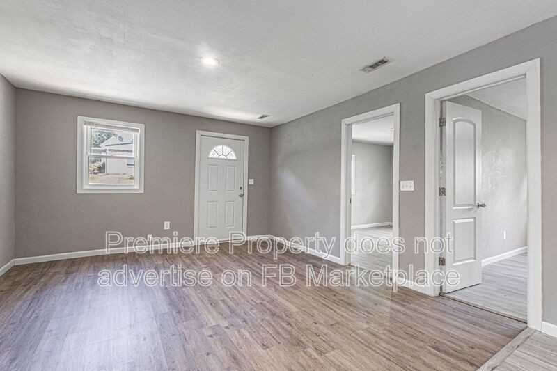 912 E Frederick St - Photo 7 of 14