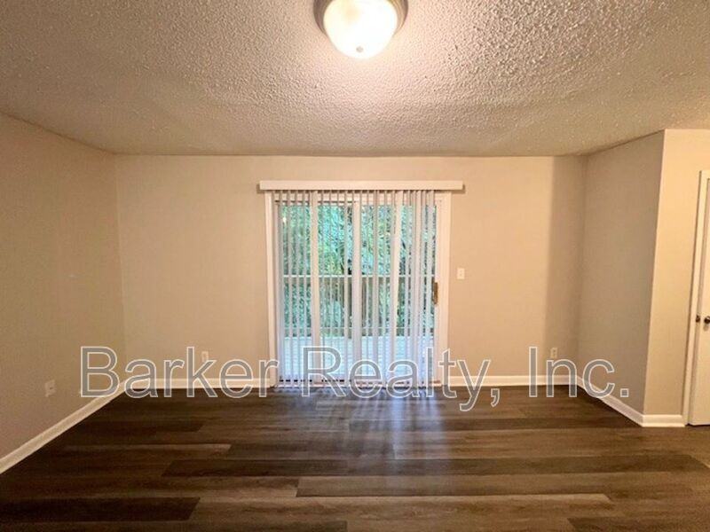 203 - Photo 2 of 14