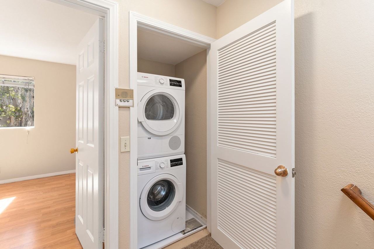Casa Lane Townhomes - Photo 7 of 43