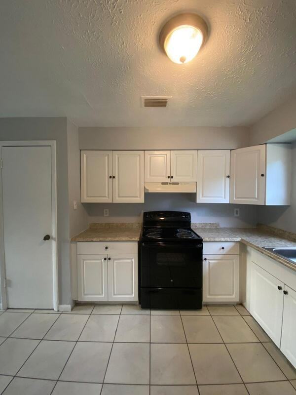 1413 E 99th Ave #B - Photo 2 of 21