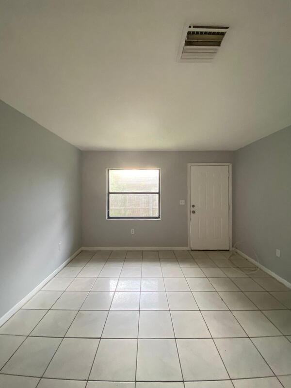 1413 E 99th Ave #B - Photo 4 of 21