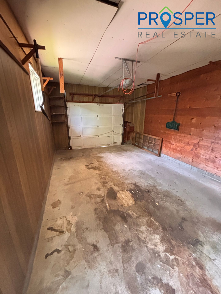 1015 E Lexington Blvd - Photo 2 of 8