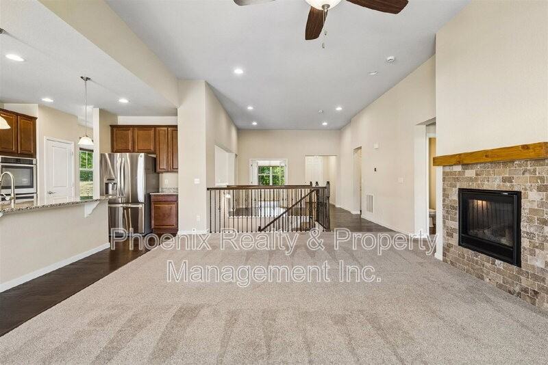 2274 Front Range Rd - Photo 4 of 18