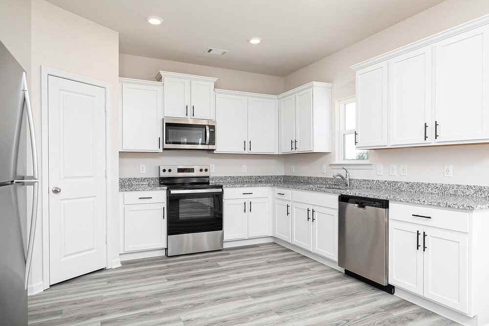 636 Mackenzie Cv - Photo 6 of 15