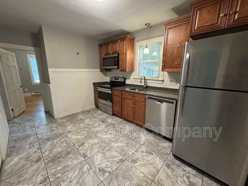 1 65A Market Street - Photo 3 of 14