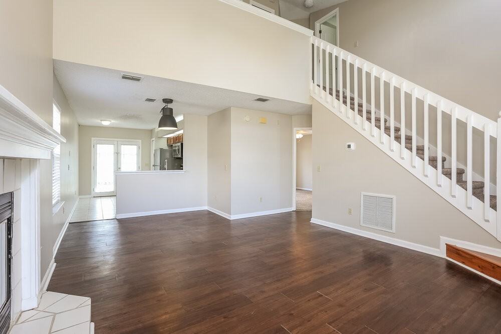 7579 Sugar Bay Ln - Photo 4 of 17