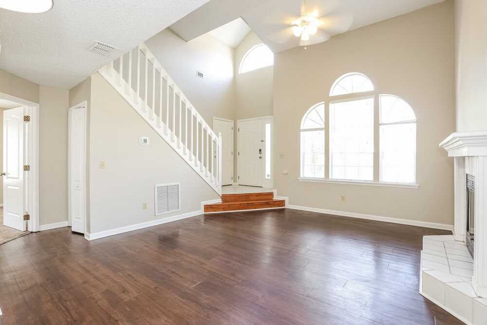 7579 Sugar Bay Ln - Photo 5 of 17