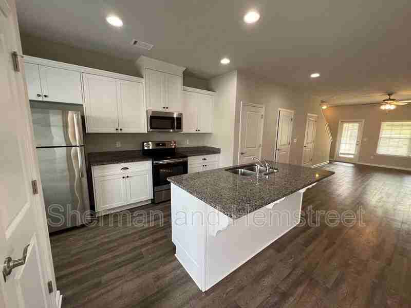 672 Dobhill Ln #672 - Photo 2 of 18