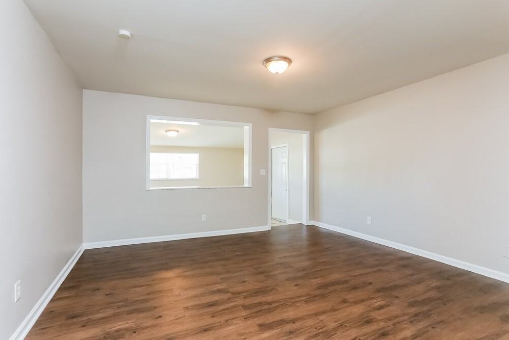 2960 Nw 20th St - Photo 4 of 16