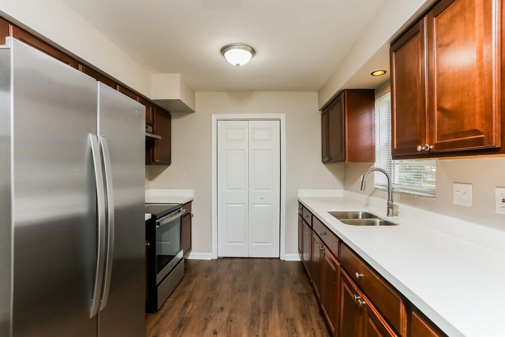 2960 Nw 20th St - Photo 7 of 16