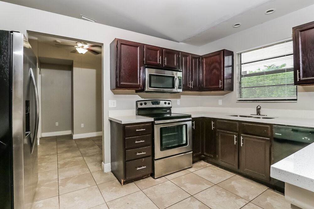 12610 Orange Blvd - Photo 5 of 19