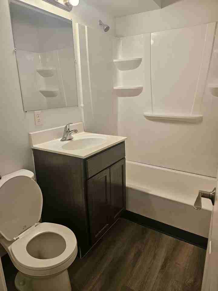 Northview Apartments - Photo 6 of 7