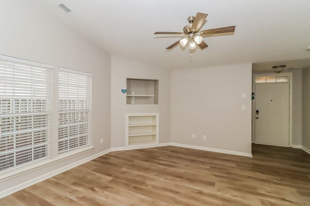 3002 Salmon River Dr - Photo 6 of 19