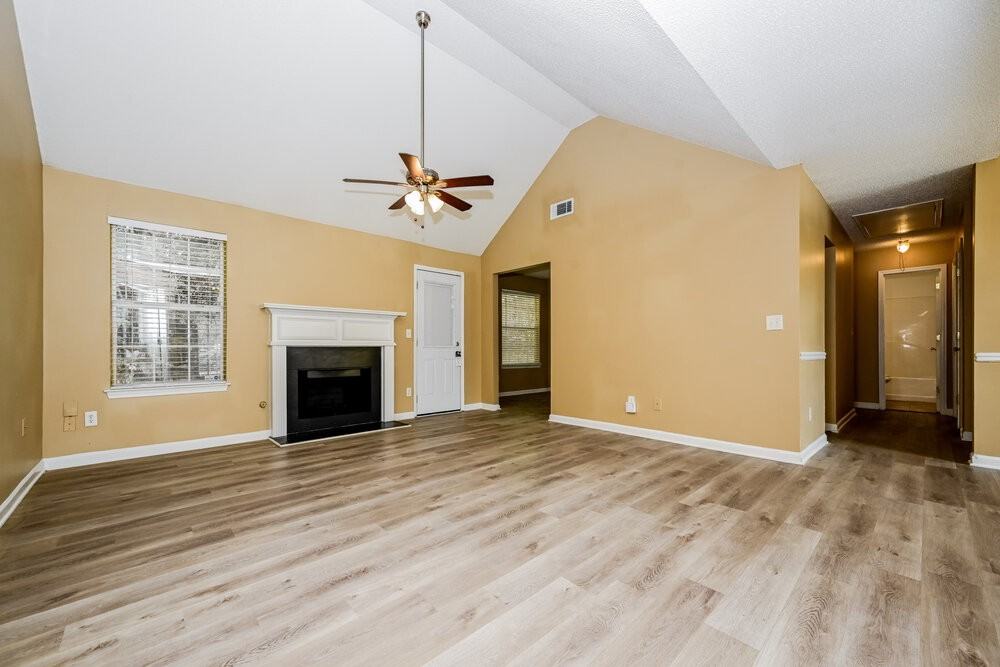 7256 Teakwood Pl - Photo 3 of 16