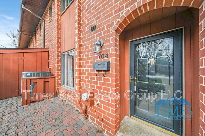 704 Worthington Dr - Photo 3 of 30