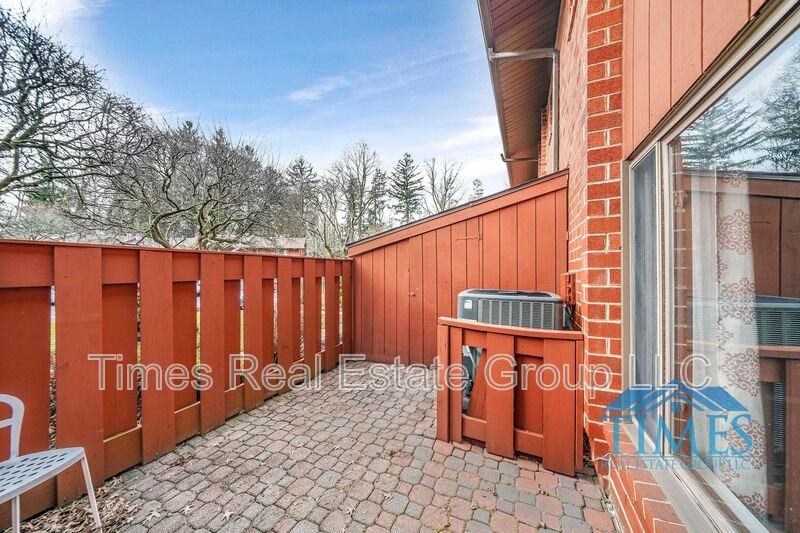 704 Worthington Dr - Photo 4 of 30
