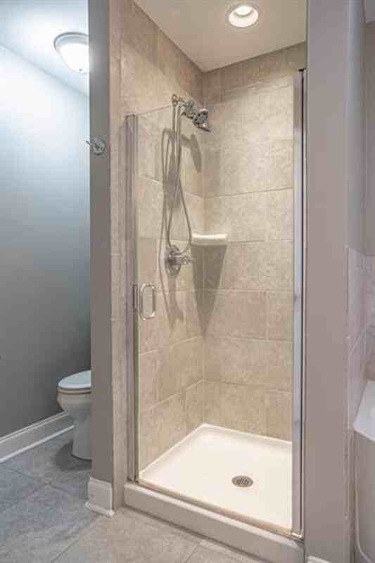 1808 E Indiana Ave - Photo 5 of 38
