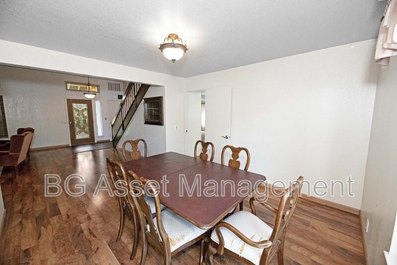 1830 Weir Dr - Photo 5 of 39