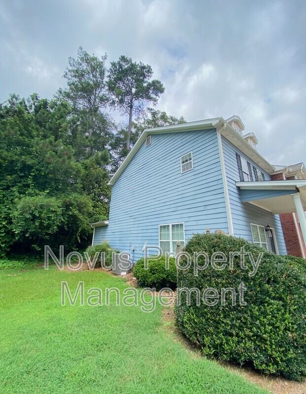 145 Bowen St #C4 - Photo 2 of 19