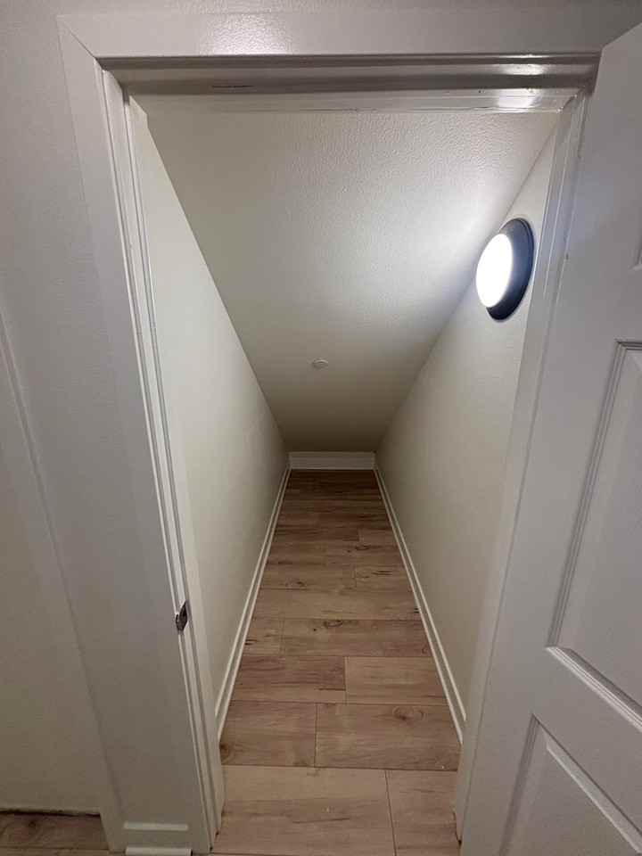 521 1/2 West 77th Street - Photo 4 of 19