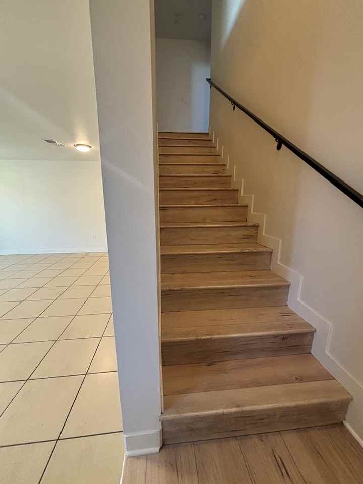 521 1/2 West 77th Street - Photo 7 of 19