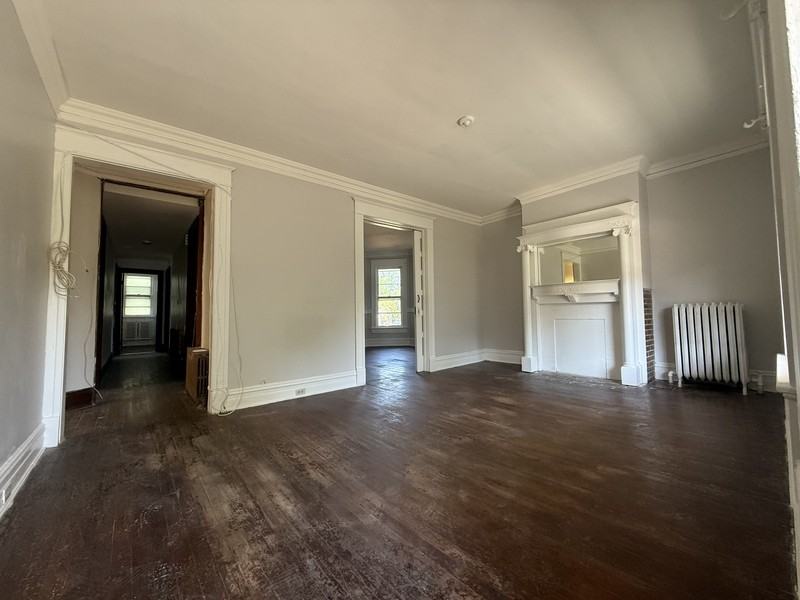 488 Hamilton St - Photo 4 of 7