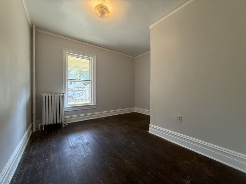 488 Hamilton St - Photo 5 of 7