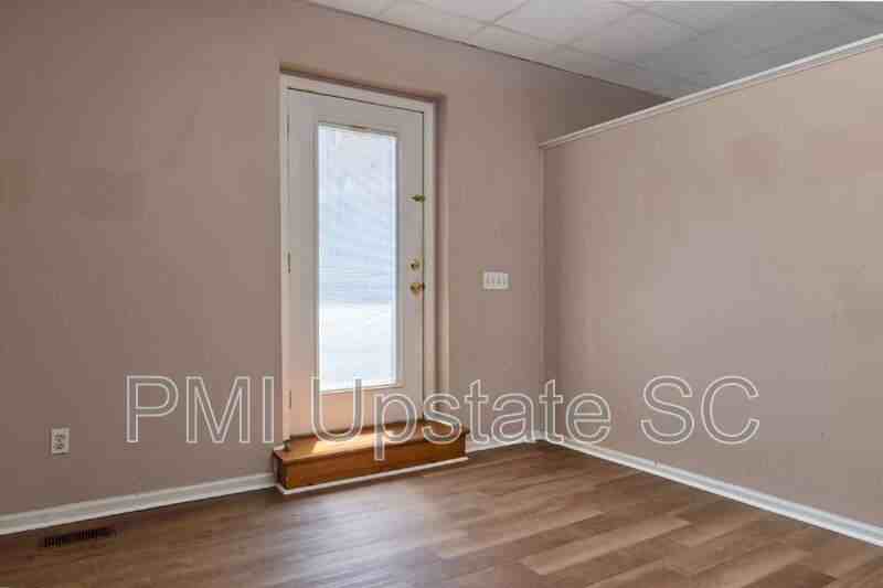 101 Silver St #101 - Photo 4 of 28