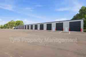 featured image of 3945 Lee St #5