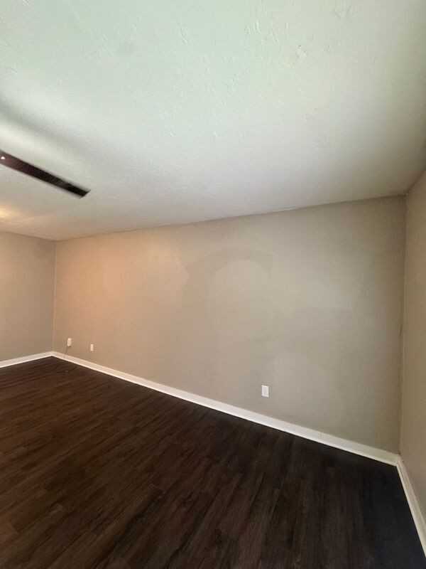 1617 N Jefferson Ave #3 - Photo 3 of 18