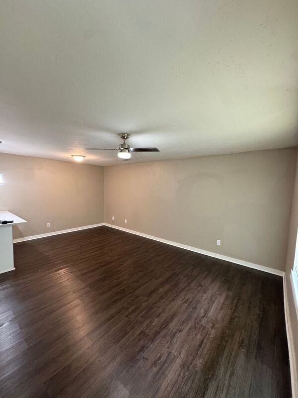 1617 N Jefferson Ave #3 - Photo 4 of 18