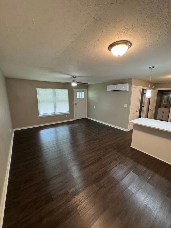 1617 N Jefferson Ave #3 - Photo 5 of 18