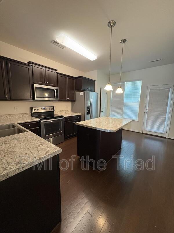 5327 Farm House Trl - Photo 3 of 11